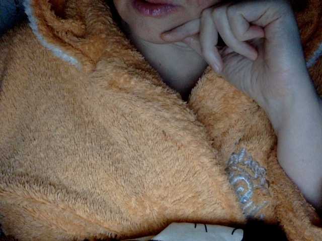 BlondyVio's BongaCams show and profile