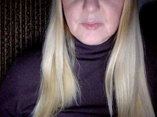 BlondyVio's BongaCams show and profile