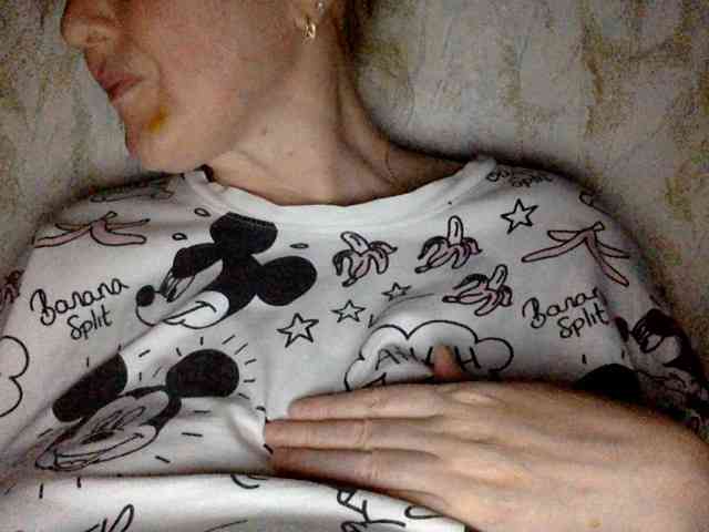 BlondyVio webcam
