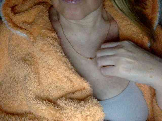 BlondyVio webcam
