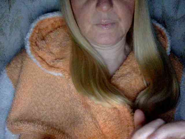 BlondyVio webcam