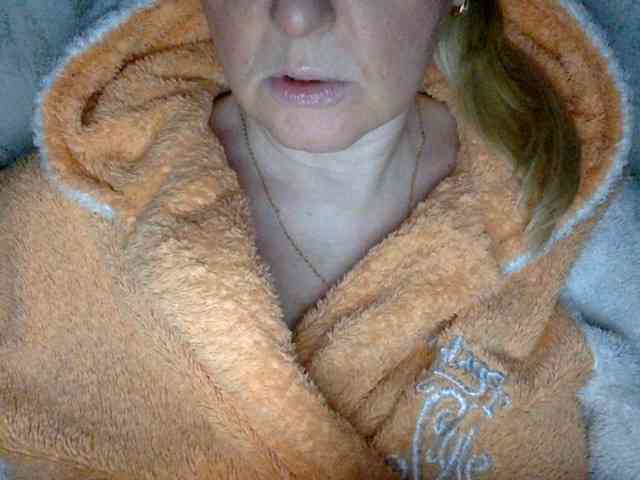 BlondyVio webcam