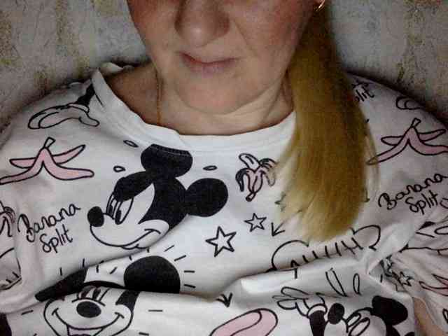 BlondyVio webcam