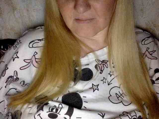 BlondyVio webcam