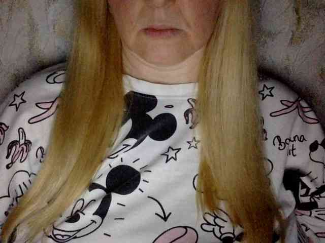 BlondyVio webcam