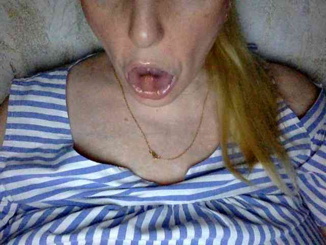 BlondyVio webcam
