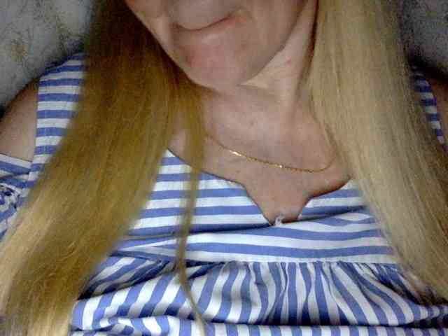 BlondyVio webcam