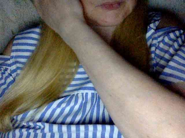 BlondyVio webcam