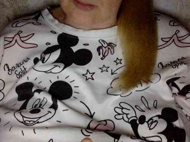 BlondyVio webcam