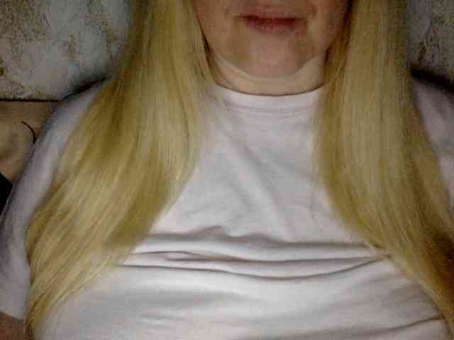 BlondyVio webcam