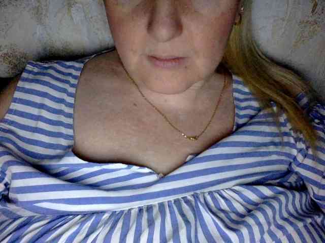 BlondyVio webcam