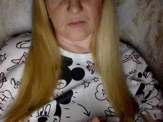 BlondyVio webcam