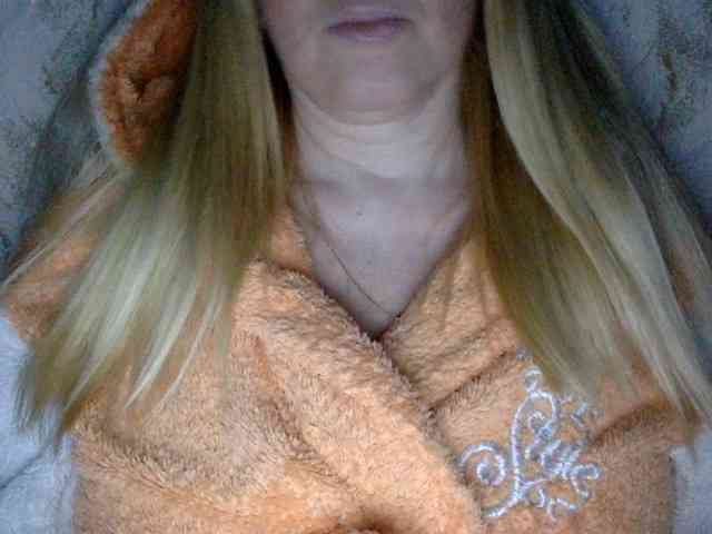 BlondyVio webcam