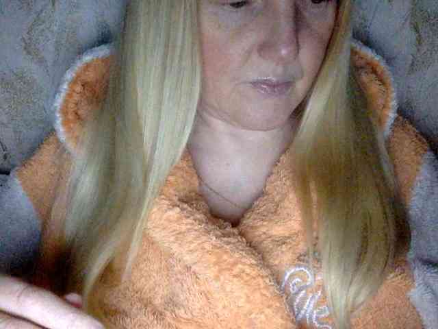BlondyVio webcam