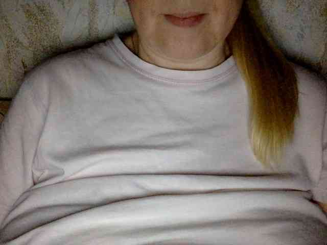 BlondyVio webcam