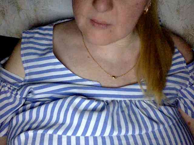 BlondyVio webcam