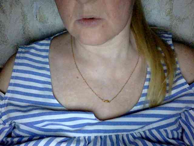BlondyVio webcam
