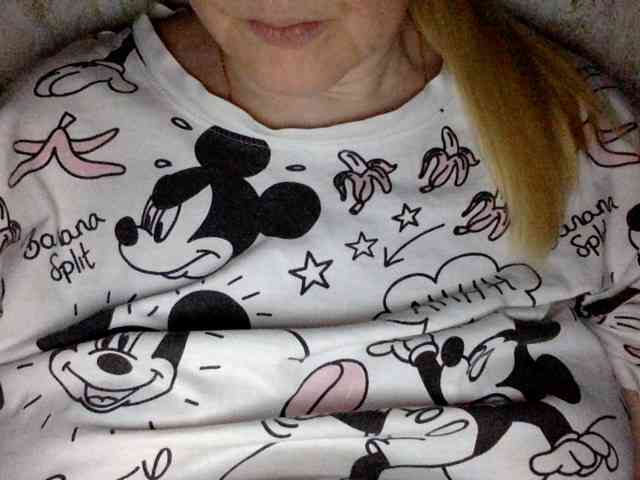 BlondyVio webcam