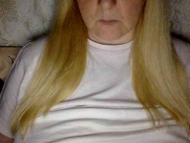 BlondyVio webcam