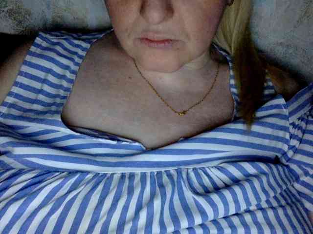 BlondyVio webcam