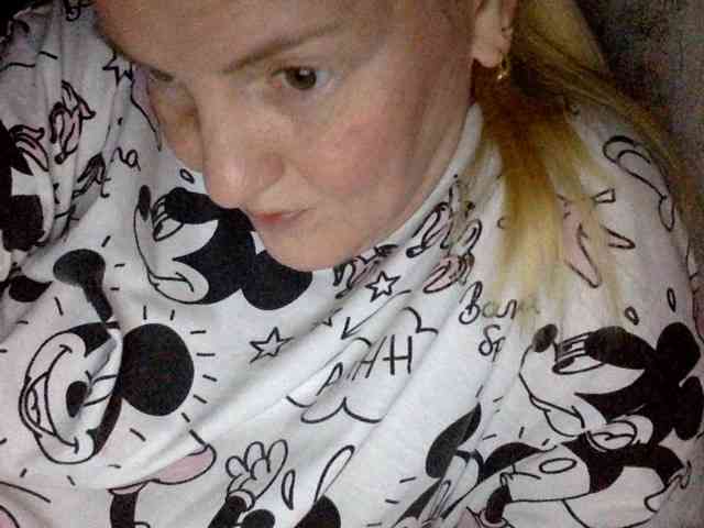 BlondyVio webcam