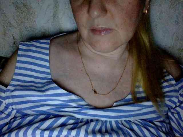 BlondyVio webcam