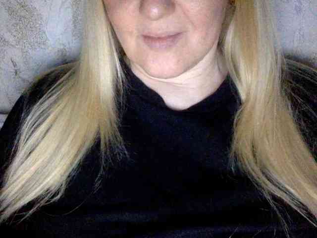 BlondyVio webcam