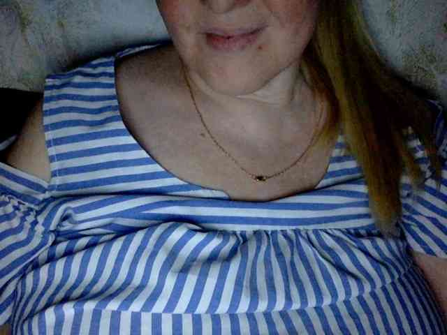 BlondyVio webcam