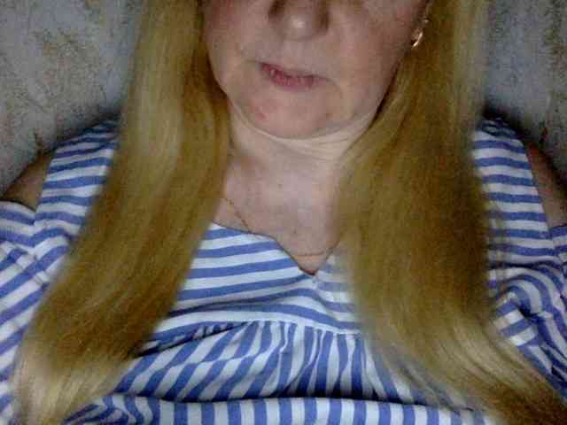BlondyVio webcam