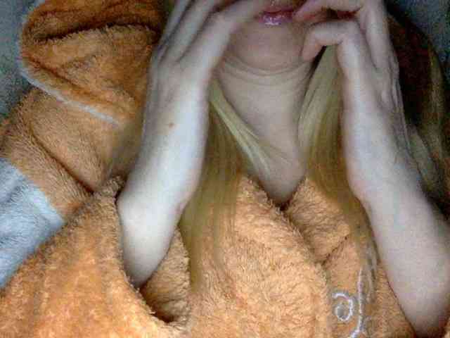 BlondyVio webcam