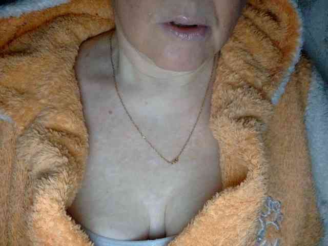 BlondyVio webcam