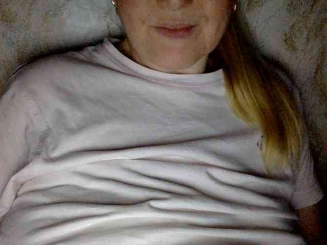 BlondyVio webcam