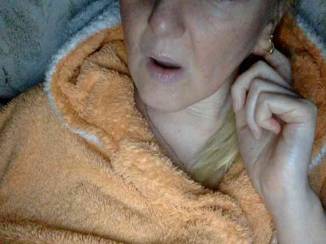 BlondyVio webcam