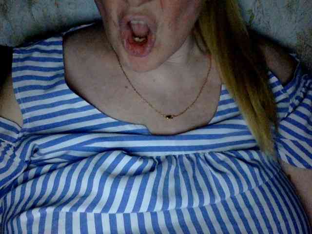 BlondyVio webcam