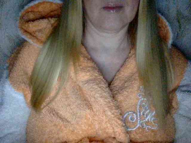 BlondyVio webcam