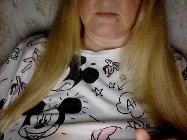 BlondyVio webcam