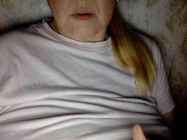 BlondyVio webcam