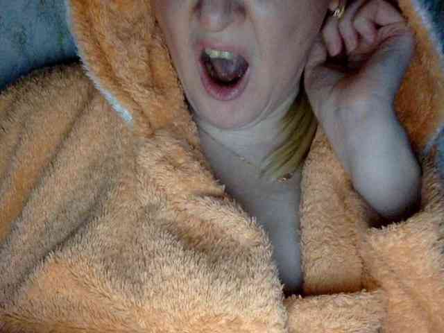BlondyVio webcam