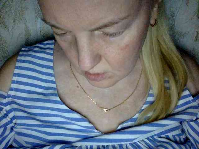 BlondyVio webcam
