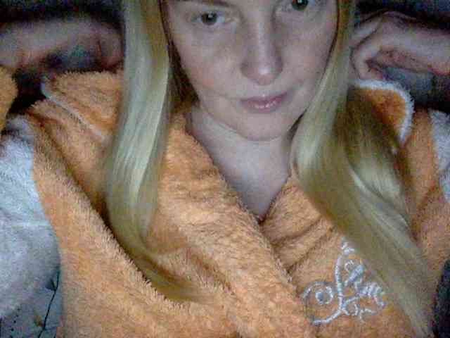 BlondyVio webcam