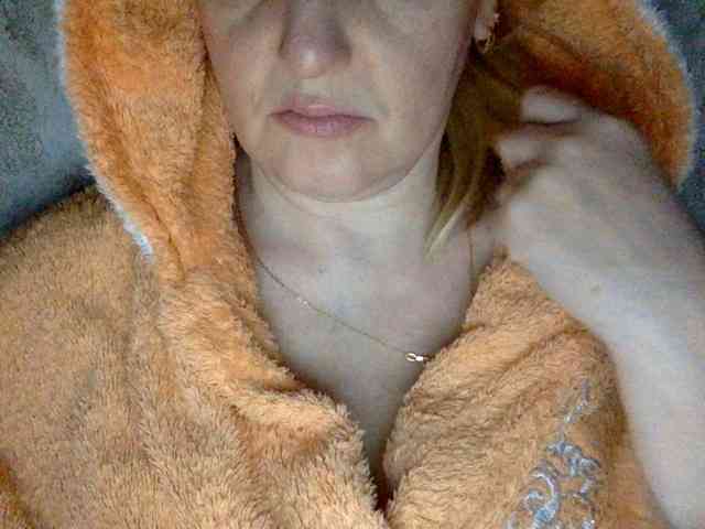 BlondyVio webcam
