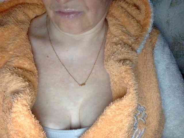 BlondyVio webcam