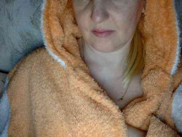 BlondyVio webcam