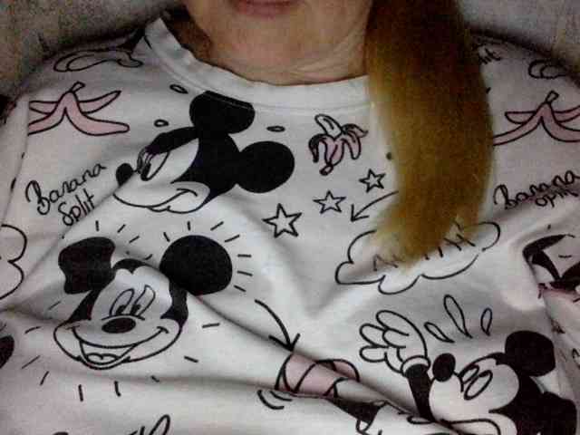 BlondyVio webcam