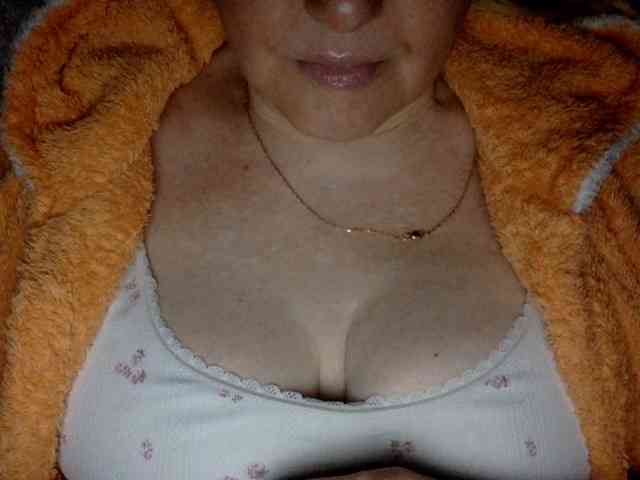 BlondyVio webcam