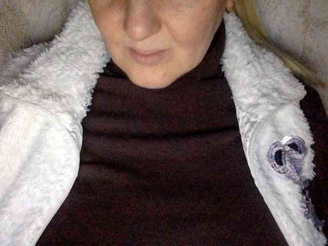 BlondyVio webcam