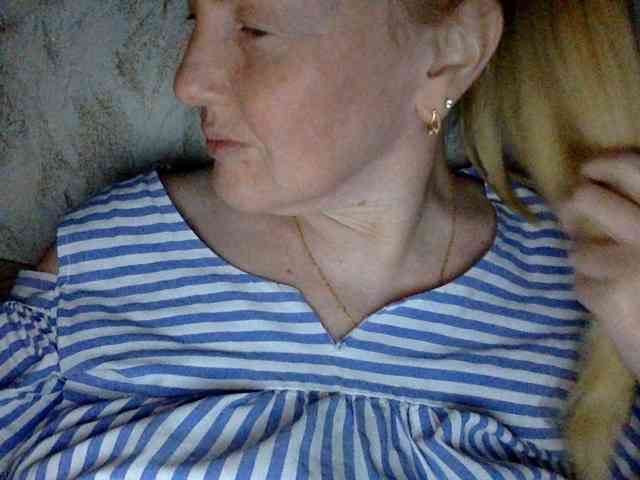 BlondyVio webcam