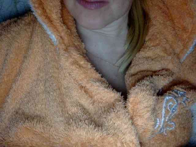 BlondyVio webcam