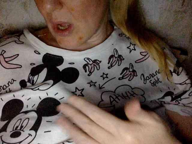 BlondyVio webcam