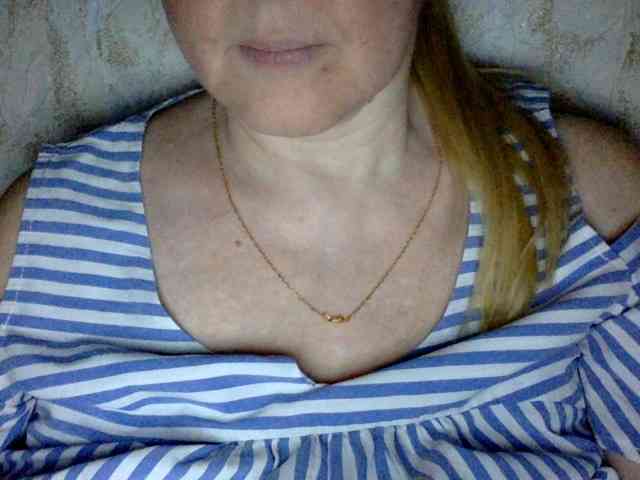 BlondyVio webcam